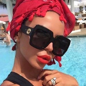 💯 AUTHENTIC GUCCI OVERSIZED BLACK SUNNIES